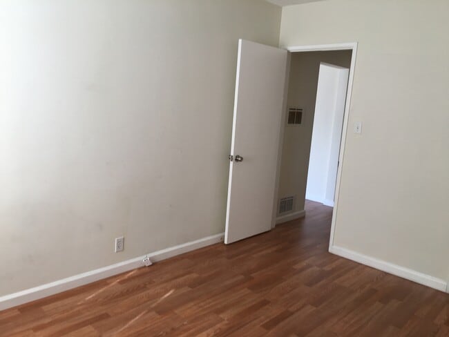 Photo - 742 N Garfield Ave Unit 1