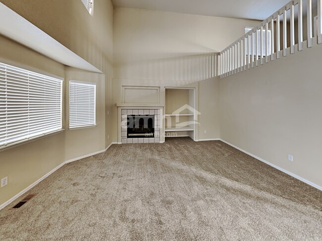 13985 Elm St