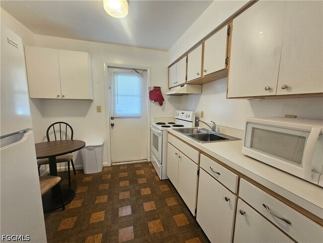 Photo - 34 Desert Candle Cir