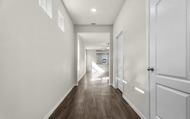 Photo - 1609 Everwood Ct