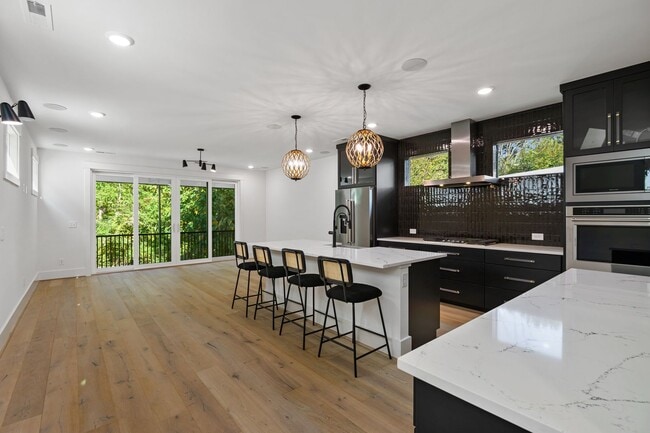 Building Photo - 4-bedroom, 4-bathroom Custom Home in Durham, NC