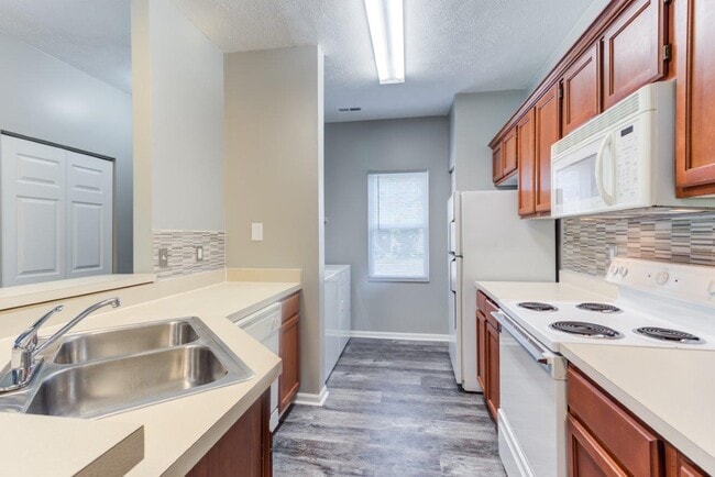 Photo - Avalon at Northbrook Apartments and Townhomes