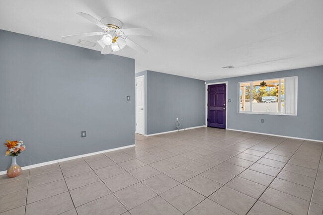 Photo - 1415 Yale Dr