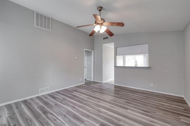 Photo - 6604 Scrub Oak Ln