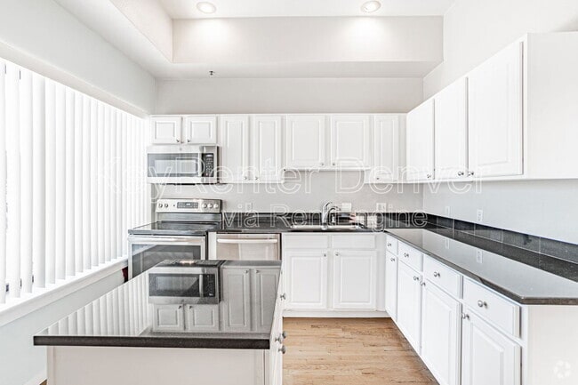 Building Photo - 70 W 6th Ave Unit 109 Rental