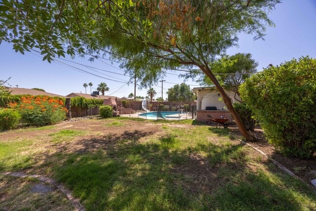 Photo - 7337 E Lewis Ave