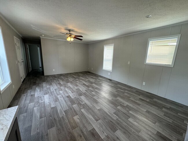 Photo - 92 Belmar St