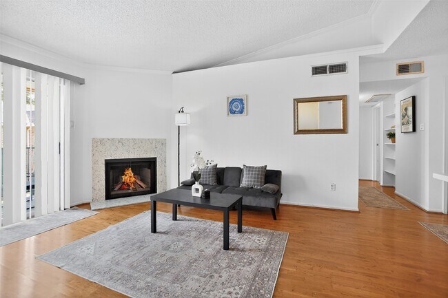 Photo - 3770 Lovers Wood Ln Unit 610