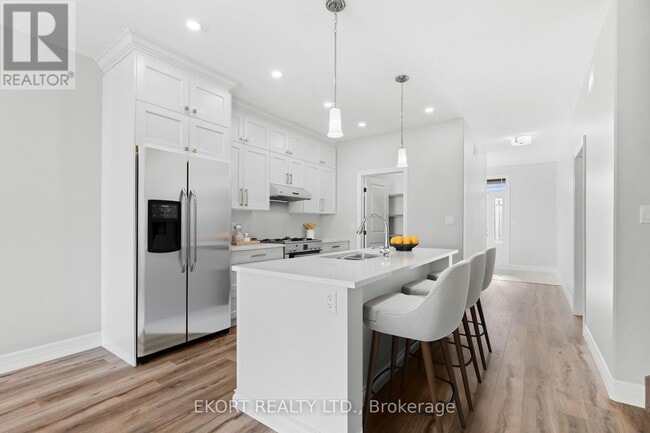 Photo - 166 Appledene Dr