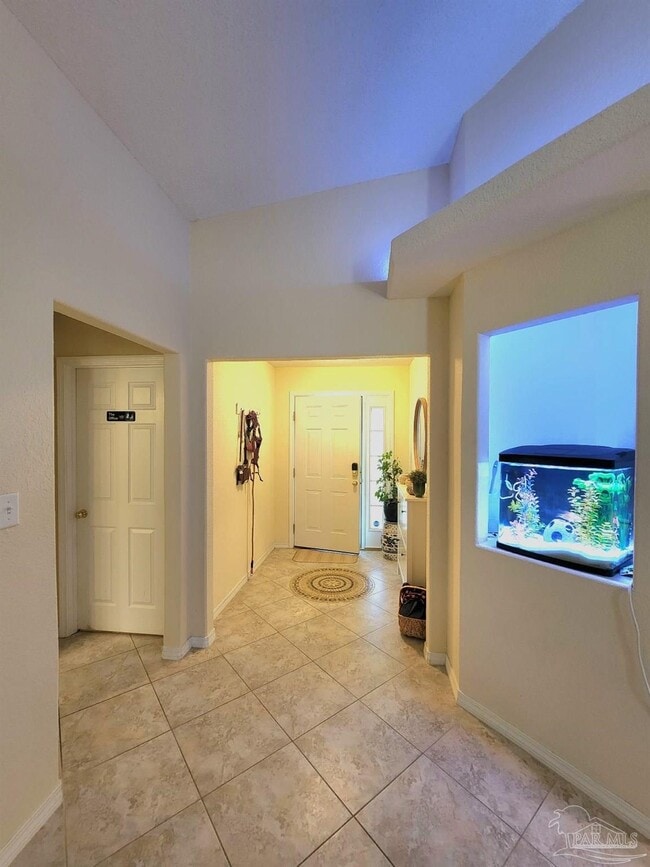 Photo - 876 Miramar Dr