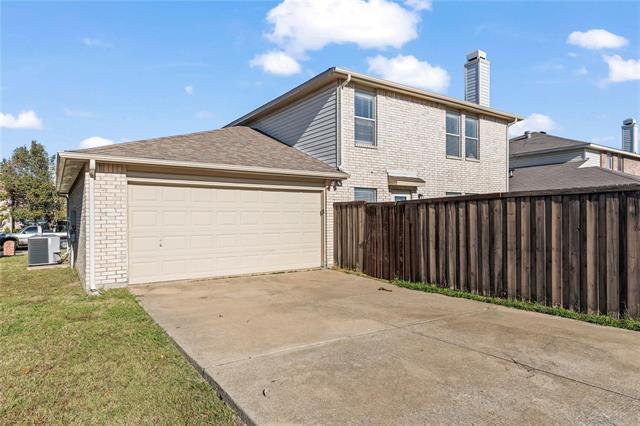 Building Photo - 1543 Englewood Dr Rental