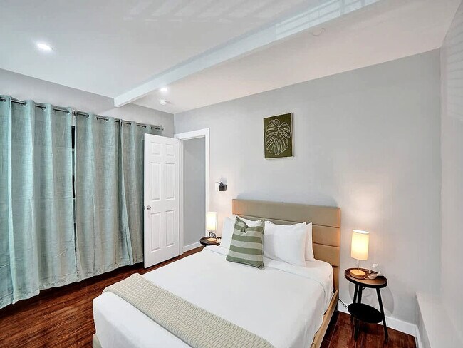 906 N Riverside Dr Unit SI ID1503946P