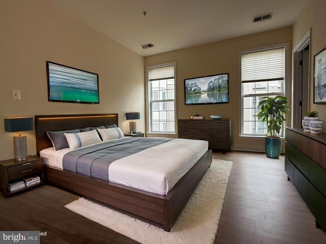 Photo - 800 Grand Champion Dr