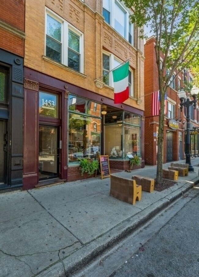 Photo - 1453 W Taylor St