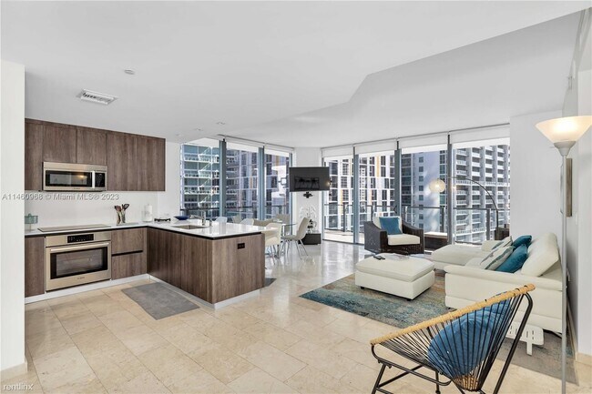 Photo - 2 br, 2.5 bath Condo - 68 SE 6th St Apt 1611 Unidad Apt 1611