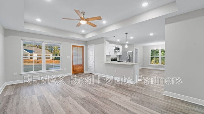Photo - 24 Bellamy Ln
