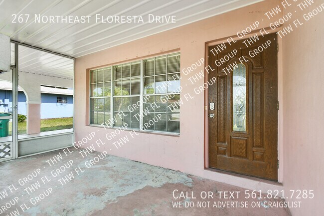Photo - 267 NE Floresta Dr