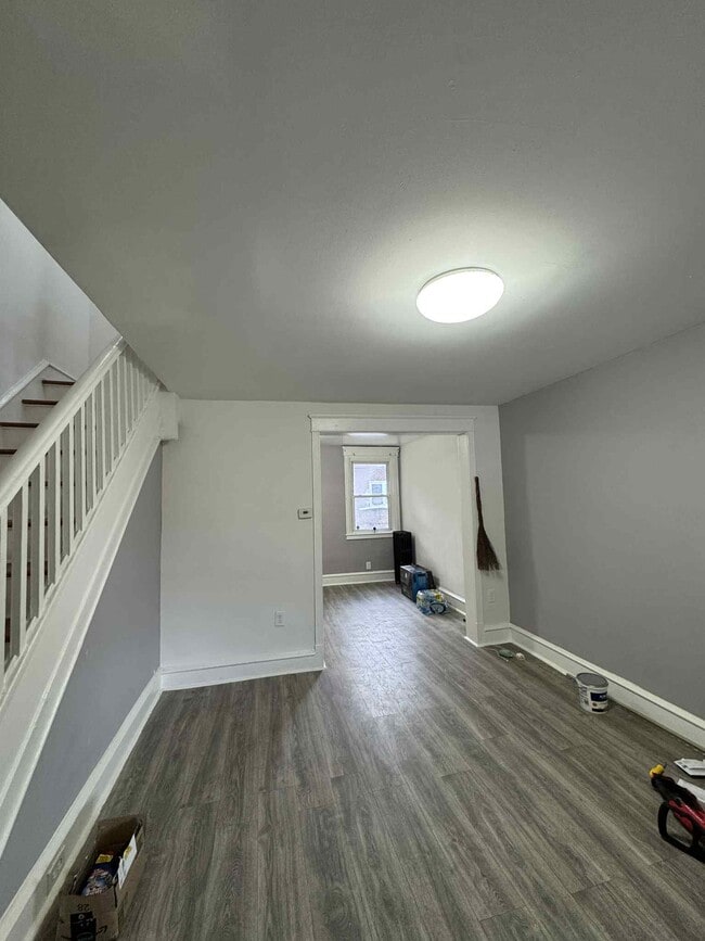 Photo - 3948 Howland St