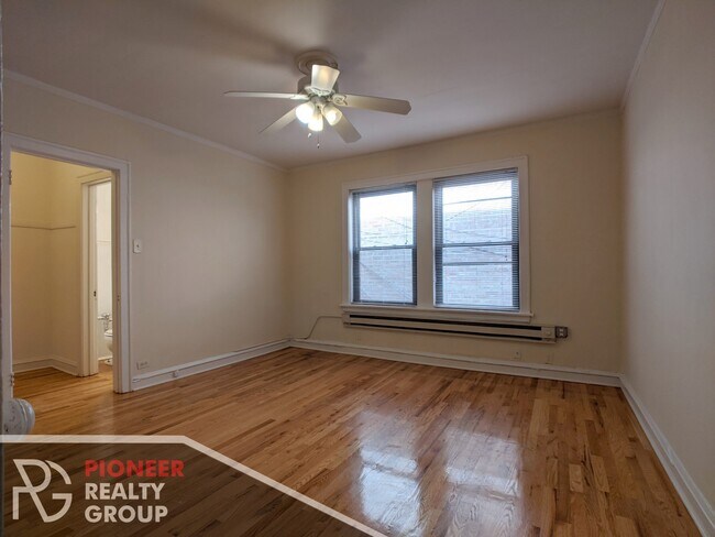 Photo - 546 W Wellington Ave