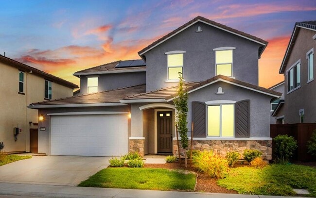 Building Photo - 3 YEARS NEW, BUILT BY LENNAR HOMES, 4 BED, 3 BATH, 2 CAR GARAGE