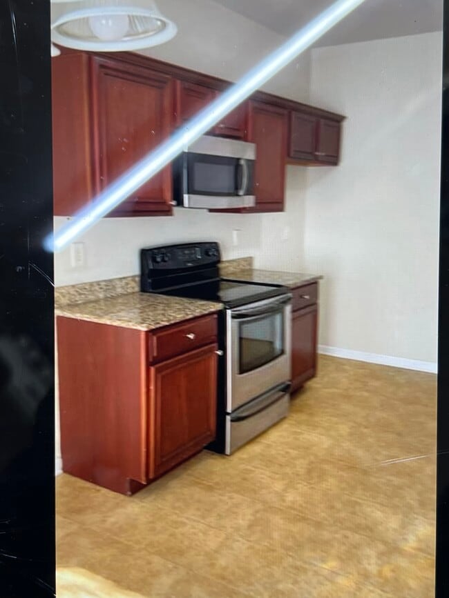 Photo - 4028 Haworth Pky