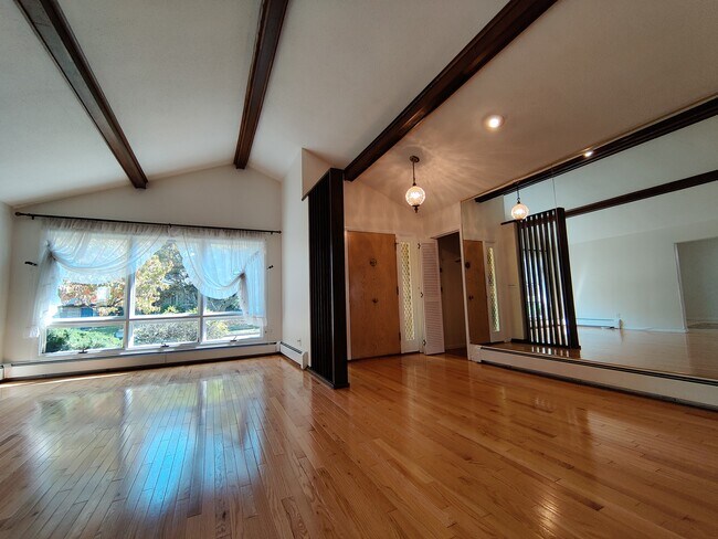 Photo - 20 Mossdale Rd