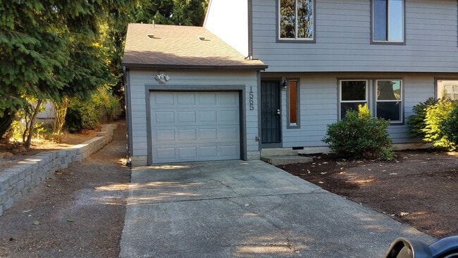 View of Garage/Front - 1565 Madras St SE Unit 1