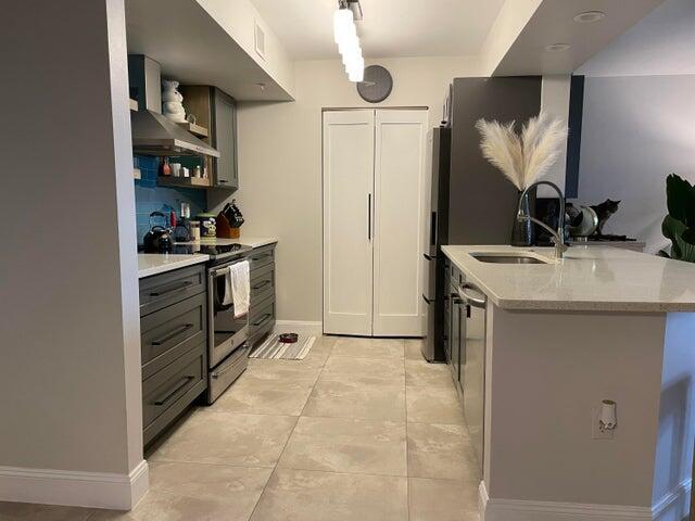 Photo - 1200 Scotia Dr Unit 305