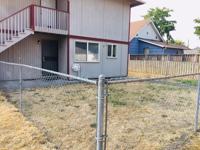 Building Photo - Cute 3 Bed, 1 Bath in Tacoma!! 1/2 Off First Month!!