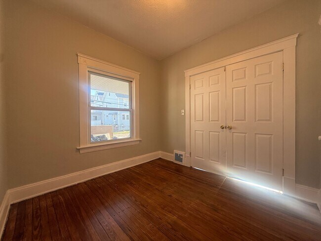 Photo - 4350 W 28th St Unidad 4350 W 28th St (Down)