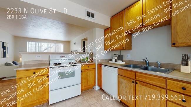 Photo - 2233 Olive St Unidad D