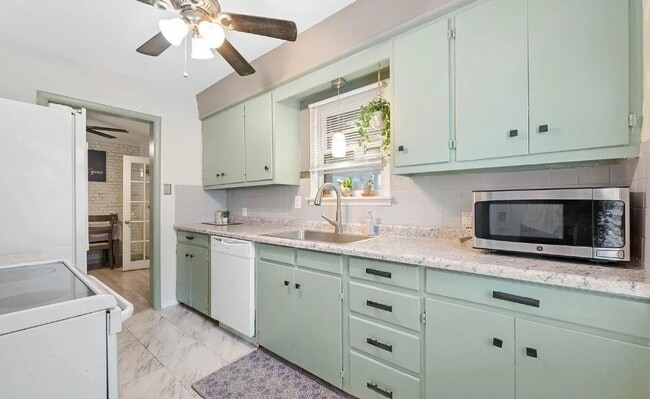 Photo - 739 S Terrace Dr