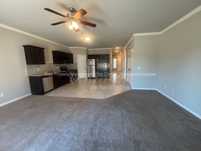 Photo - 2745 W Kilimanjaro Way