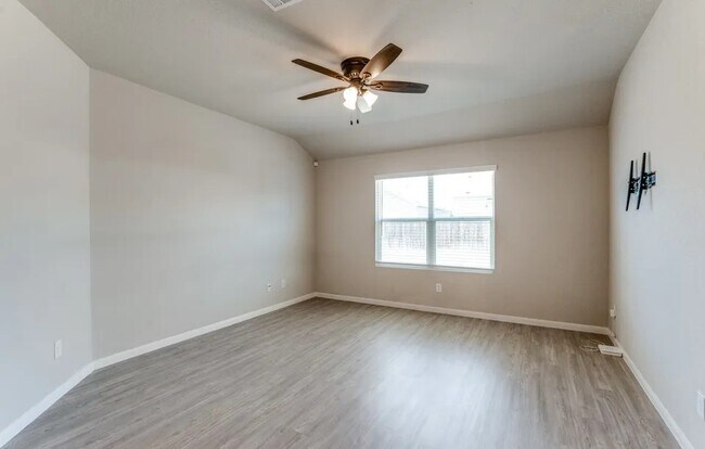 Photo - 31674 Untrodden Way