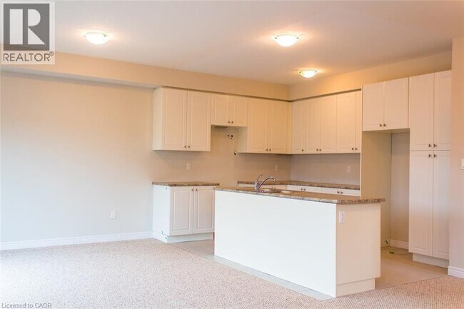 Photo - 25 Pinot Cres