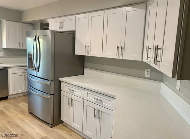 Photo - 6860 Tara Ave