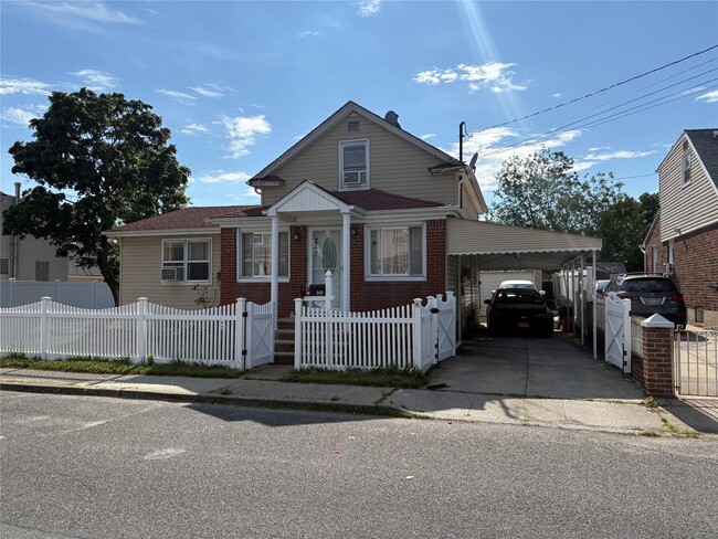Building Photo - 243 Biltmore Ave Rental