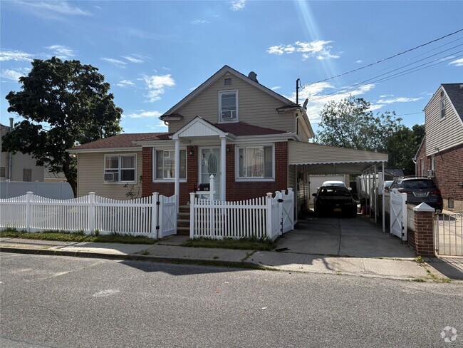 Building Photo - 243 Biltmore Ave Rental