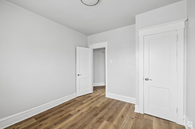 1BR, 1BA - 589SF - Primary Bedroom