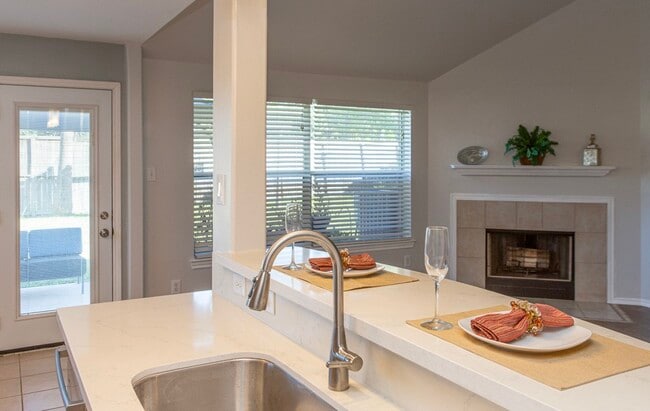 Building Photo - 315 Glade Bridge Ln