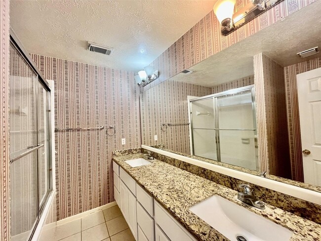 Photo - 146 Skycrest Dr