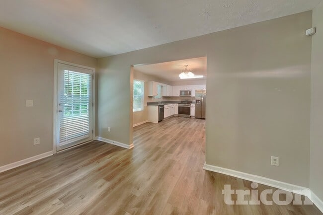 Photo - 40 Deadwood Ln