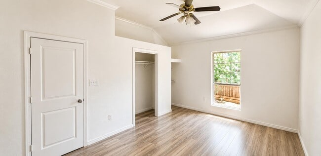 Photo - 2704 Keeler St
