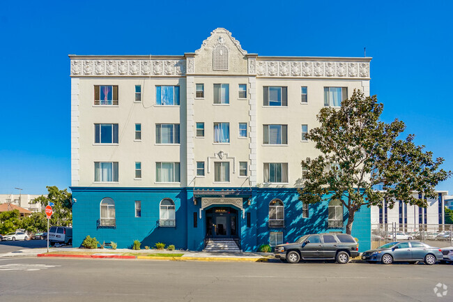 Building Photo - Westmoreland Apartments