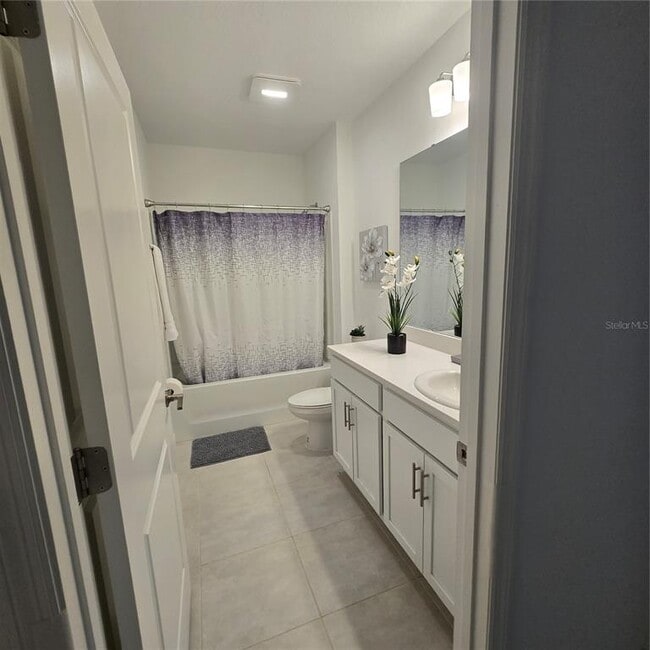 Photo - 200 Citrine Lp