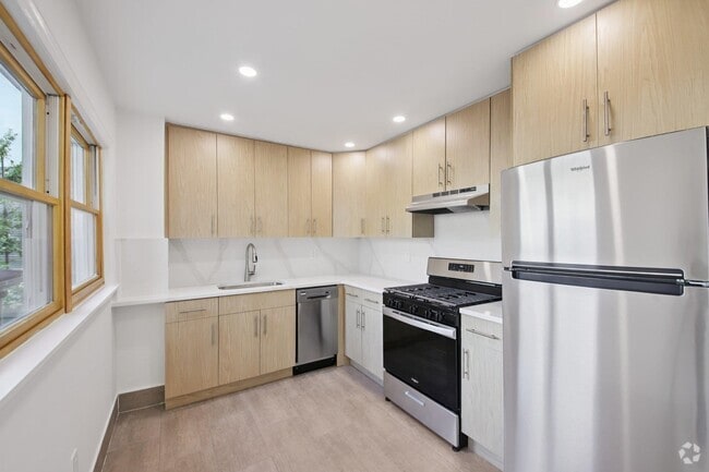 Building Photo - 307 9th St Unit 2A Rental