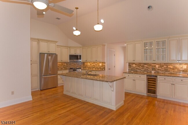 Photo - 673 Glendale Rd