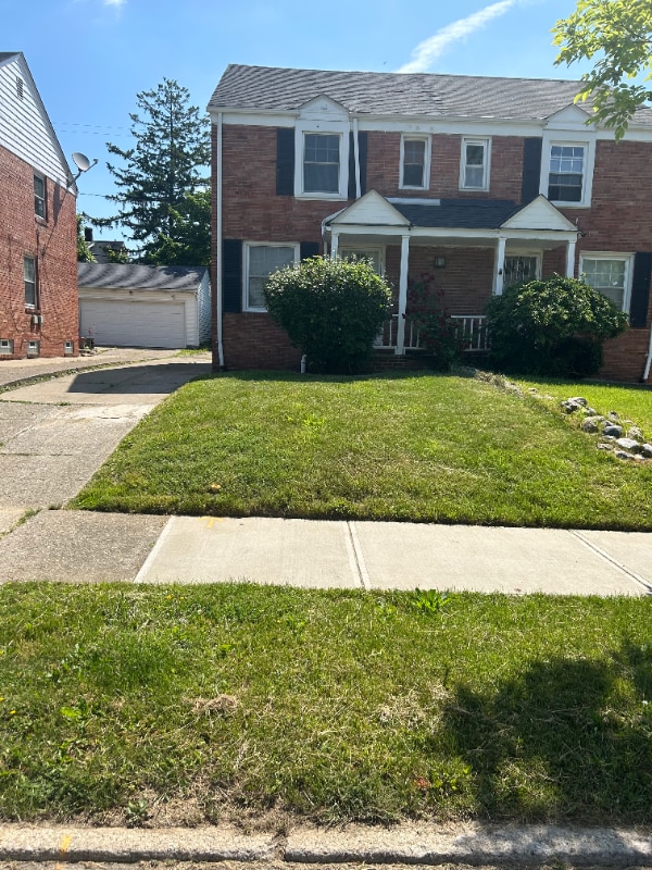 Photo - 3381 Colwyn Rd