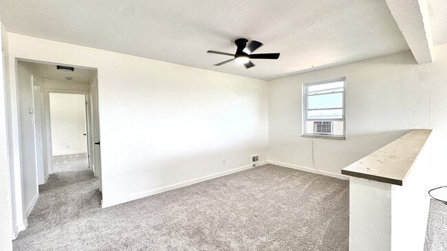 Photo - 2919 Pioneer Ave Unit 2