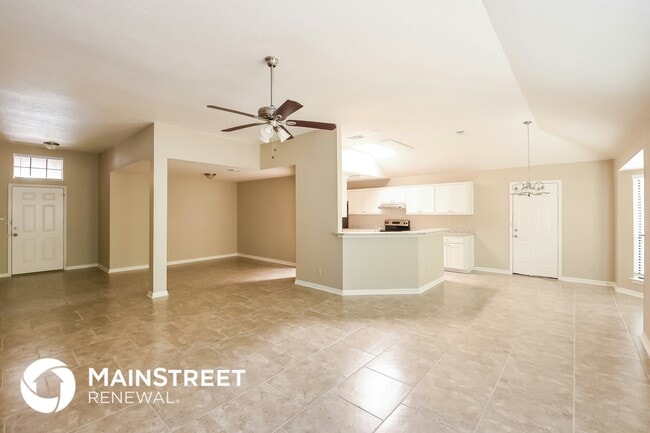 Building Photo - 121 Plaza Dr Rental